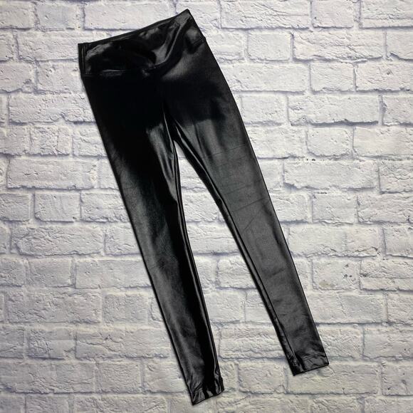 Koral Leggings in Black - Picture 1 of 7